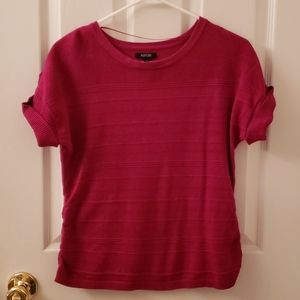 Pink Short Sleeved Sweater size petite medium